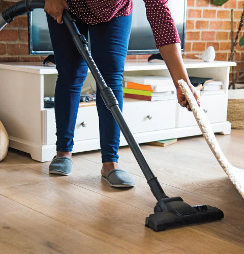 Master The Post Christmas Clean-up With Uber Practical Tips